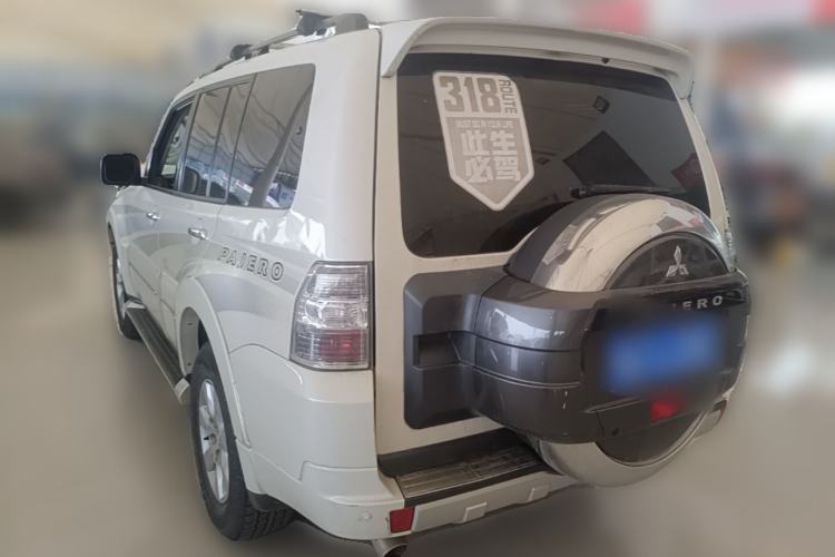 Used Mitsubishi Pajero 2020 3.0L Automatic Luxury Off-Road Version Rear Left 45 Deg