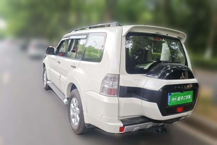 Used Mitsubishi Pajero 2020 3.0L Automatic Standard Edition Rear Left 45 Deg