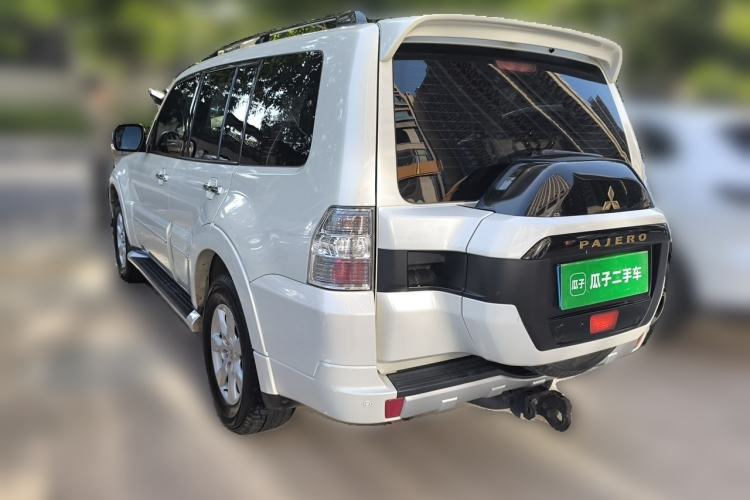 Used Mitsubishi Pajero  Rear Left 45 Deg