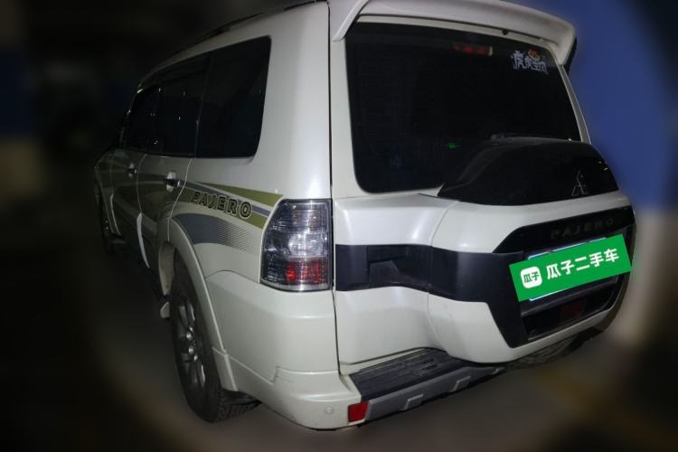 Used Mitsubishi Pajero  Rear Left 45 Deg