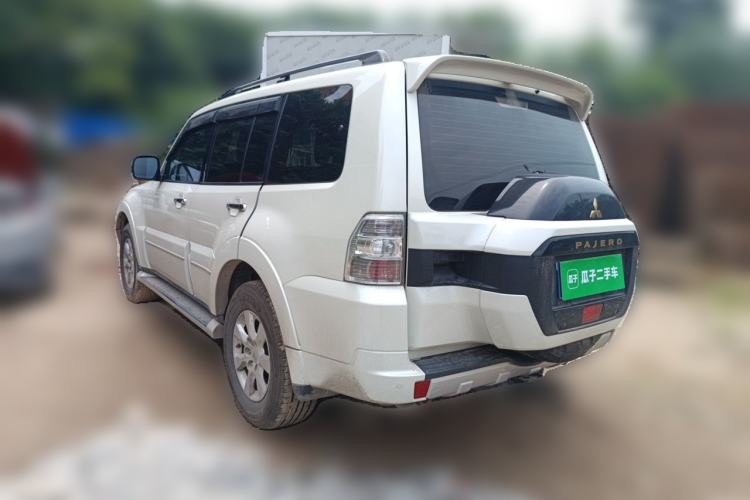 Used Mitsubishi Pajero  Rear Left 45 Deg