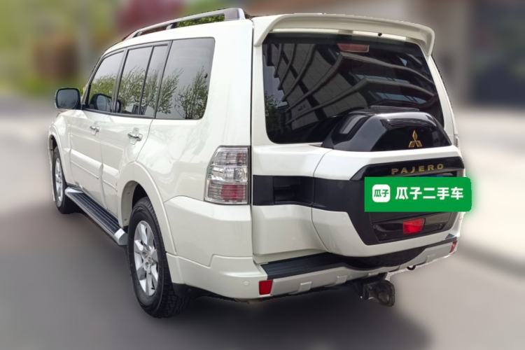 Used Mitsubishi Pajero  Rear Left 45 Deg