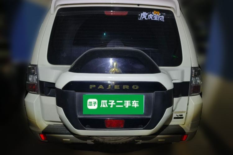 Used Mitsubishi Pajero  Rear