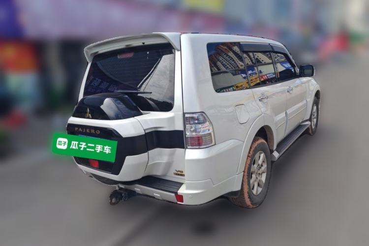 Used Mitsubishi Pajero 2020 3.0L Automatic Luxury Off-Road Version Rear Right 45 Deg