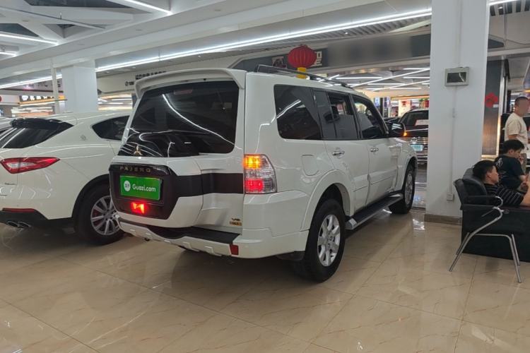 Used Mitsubishi Pajero 2020 V93 3.0L 5-Door GLS 7-Seater – Middle East Rear Right 45 Deg