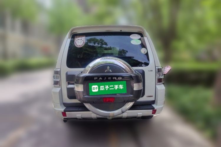 Used Mitsubishi Pajero 2020 3.0L Automatic Luxury Off-Road Version Rear