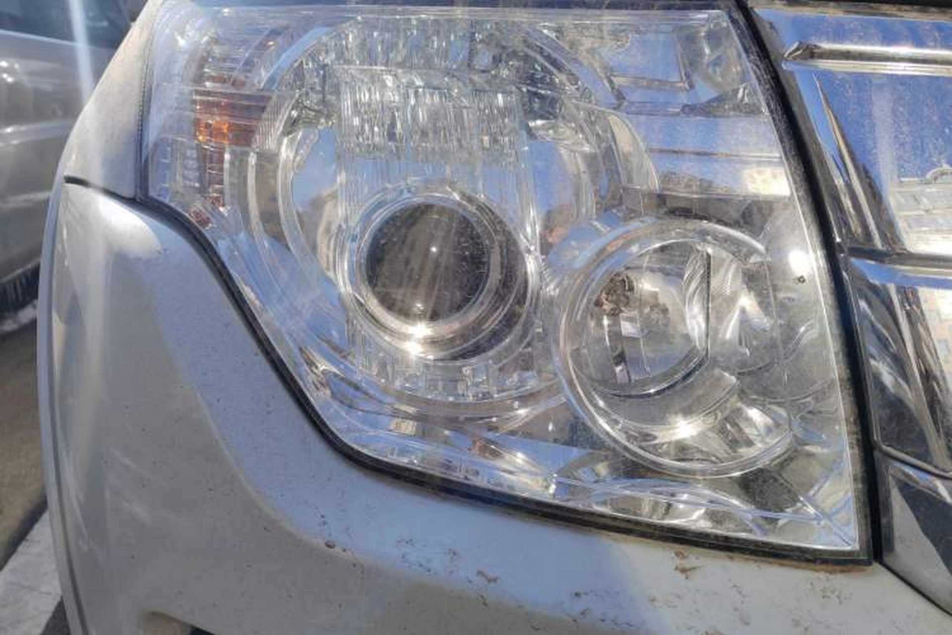 Used Mitsubishi Pajero 2020 3.0L Automatic Standard Edition Right Front Headlight