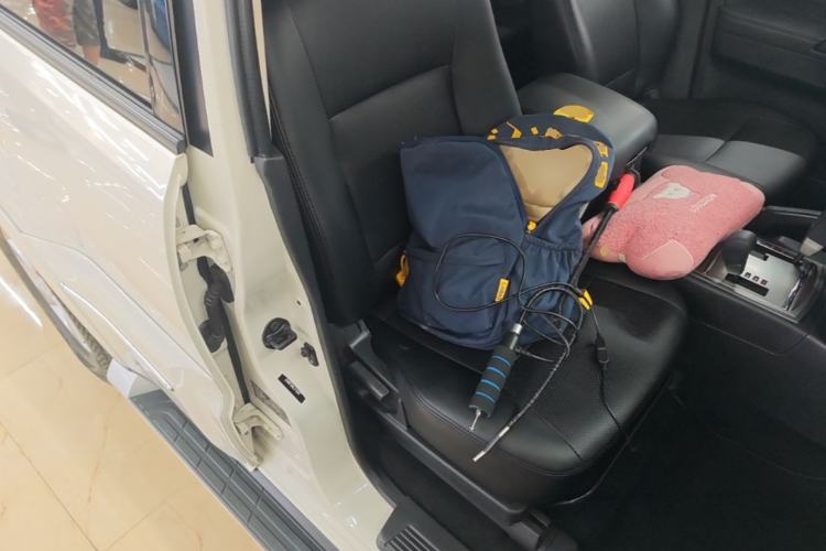 Used Mitsubishi Pajero 2020 V93 3.0L 5-Door GLS 7-Seater – Middle East Right Front Seat