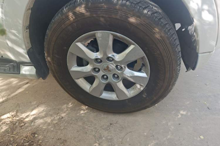 Used Mitsubishi Pajero 2020 Collection Edition 3.0L Automatic Prestige Off-Road Version Right Front Wheel Hub