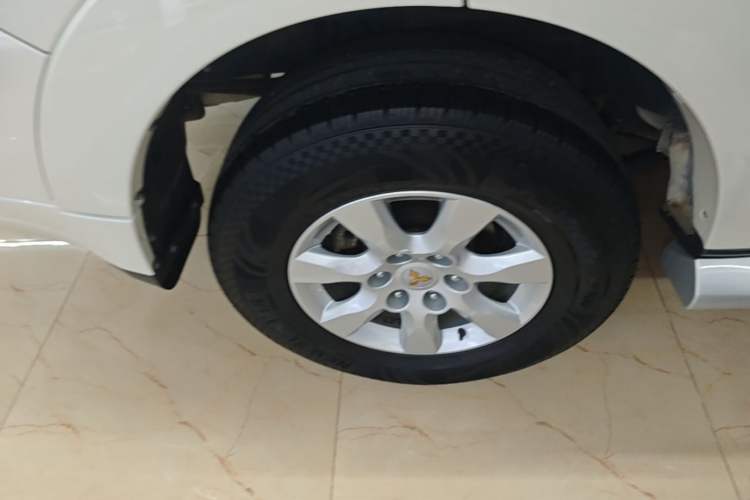 Used Mitsubishi Pajero 2020 V93 3.0L 5-Door GLS 7-Seater – Middle East Right Rear Wheel Hub