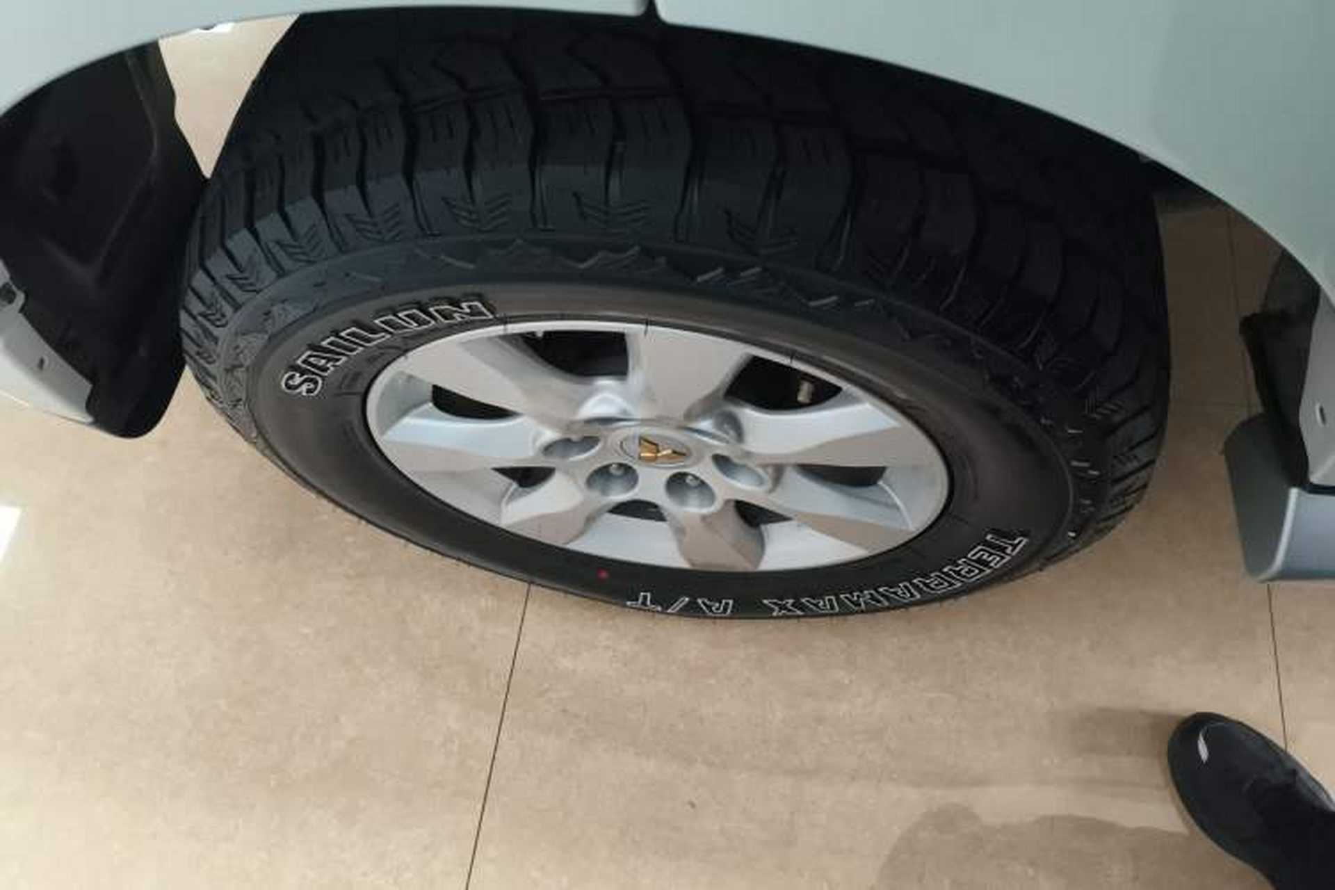 Used Mitsubishi Pajero 2020 3.0L Automatic Standard Edition Right Rear Wheel Hub