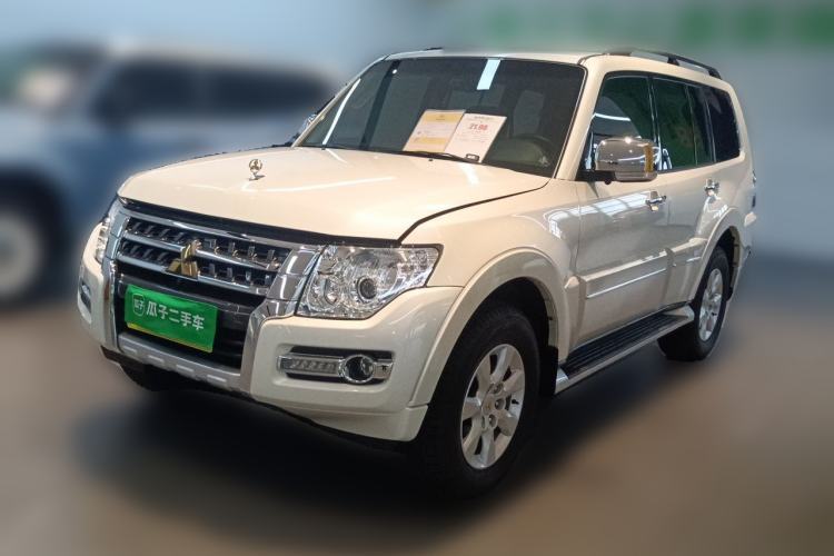 Used Mitsubishi Pajero 2020 3.0L Automatic Prestige Off-Road Edition Guazi used car, China used car export, Used car for sale, Used  cars, Cheapest cars for sale
