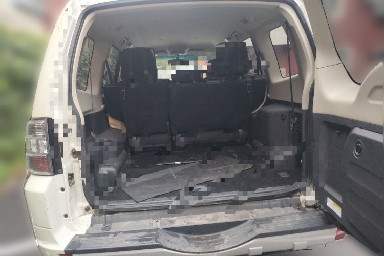 Used Mitsubishi Pajero 2020 3.0L Automatic Standard Edition Trunk