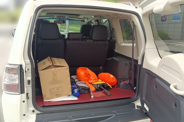 Used Mitsubishi Pajero  Trunk