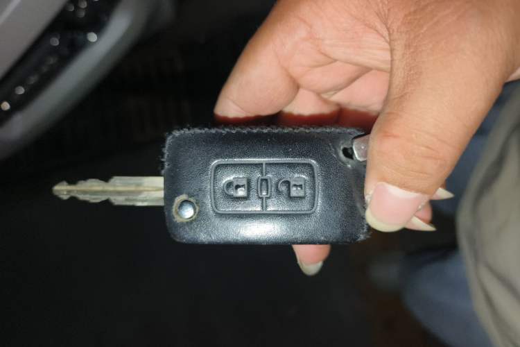 Used Mitsubishi Pajero  Vehicle Key