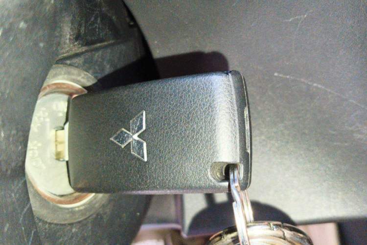 Used Mitsubishi Pajero  Vehicle Key