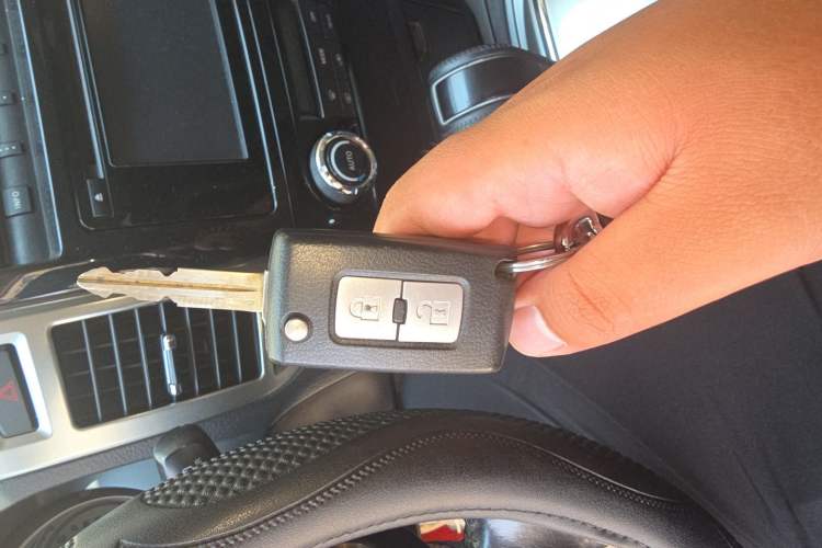 Used Mitsubishi Pajero  Vehicle Key