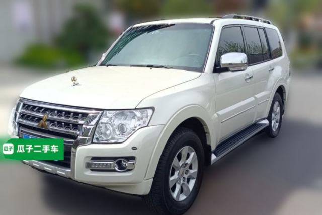 Used Mitsubishi Pajero 
