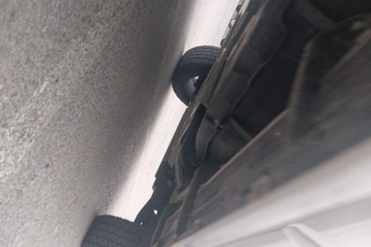 Used Mitsubishi Pajero  Chassis Rear Right