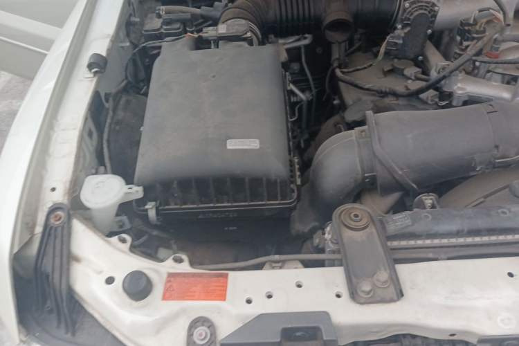 Used Mitsubishi Pajero  Engine Bay Right