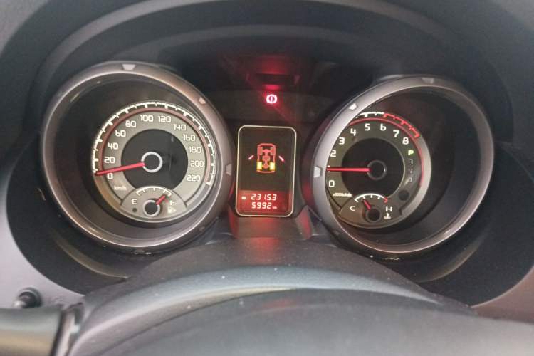 Used Mitsubishi Pajero  Instrument Cluster