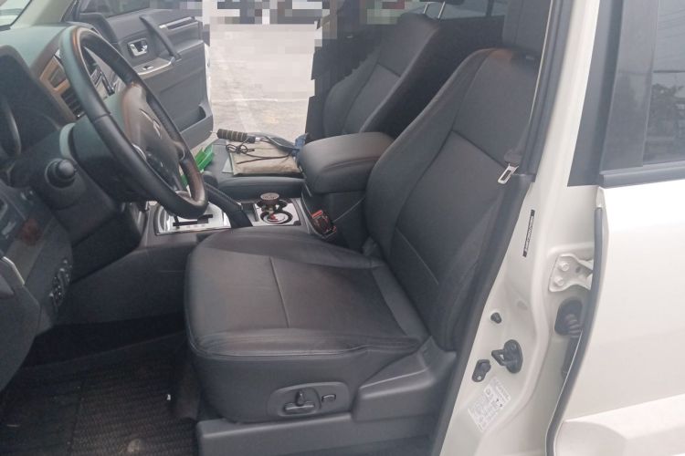 Used Mitsubishi Pajero  Left Front Seat