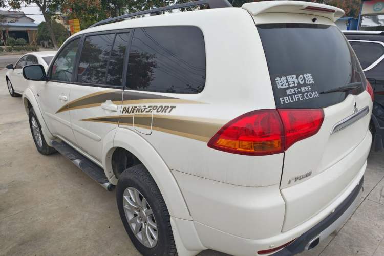 Used Mitsubishi Pajero Sport 2013 3.0L Automatic Two-Wheel Drive Luxury Edition Left Side