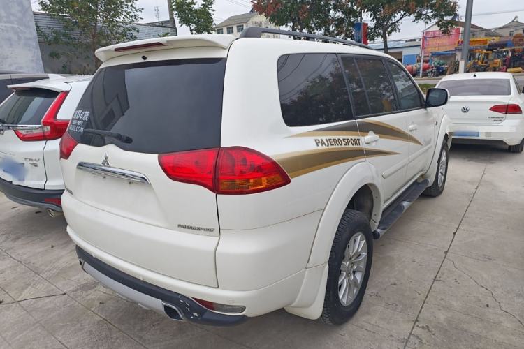 Used Mitsubishi Pajero Sport 2013 3.0L Automatic Two-Wheel Drive Luxury Edition Rear Right 45 Deg