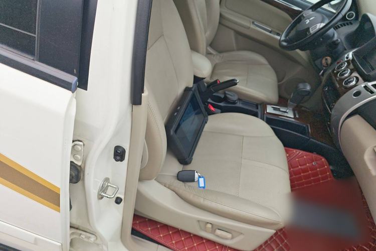 Used Mitsubishi Pajero Sport 2013 3.0L Automatic Two-Wheel Drive Luxury Edition Right Front Seat