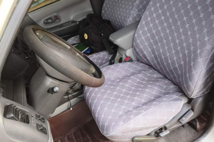 Used Mitsubishi Pajero Sport 2004 3.0L Automatic 4x4 Ultra-Luxury Edition Left Front Seat