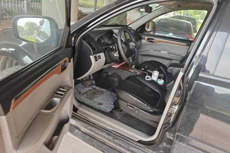 Used Mitsubishi Pajero Sport 2011 3.0L Luxury Navigation Edition Driver Seat