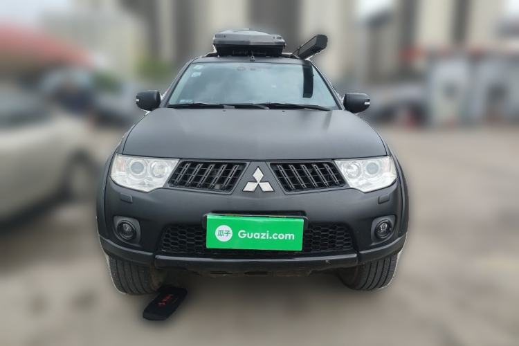Used Mitsubishi Pajero Sport 2011 3.0L Sport Navigation Edition Front