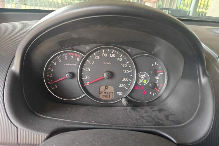 Used Mitsubishi Pajero Sport 2011 3.0L Luxury Navigation Edition Instrument Cluster