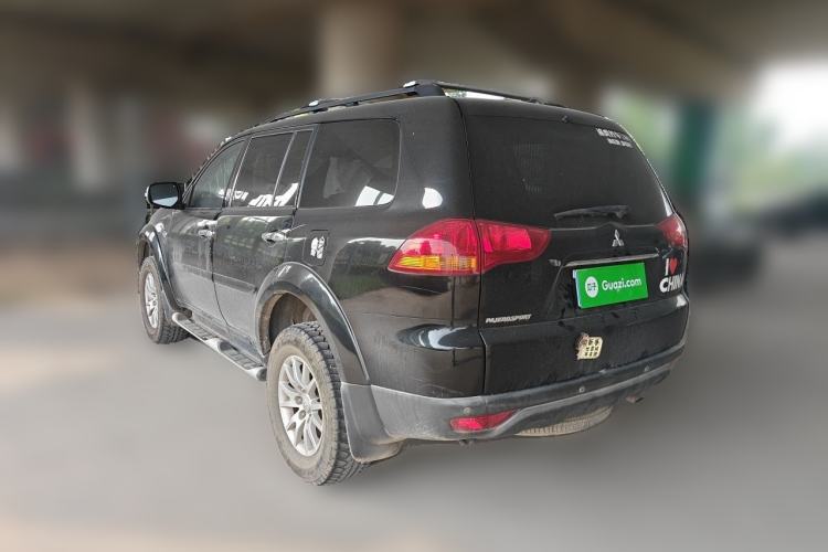 Used Mitsubishi Pajero Sport 2011 3.0L Luxury Navigation Edition Rear Left 45 Deg