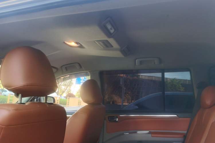 Used Mitsubishi Pajero Sport 2011 3.0L Sport Navigation Edition Headliner