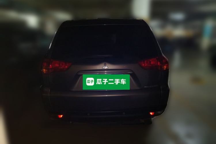 Used Mitsubishi Pajero Sport 2011 3.0L Luxury Navigation Edition Rear Left 45 Deg