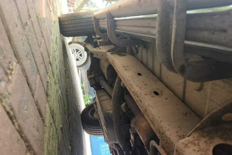 Used Mitsubishi Pajero Sport 2011 3.0L Luxury Navigation Edition Chassis Front Right