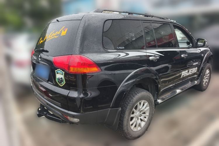 Used Mitsubishi Pajero Sport 2011 3.0L Sport Navigation Edition Rear Right 45 Deg