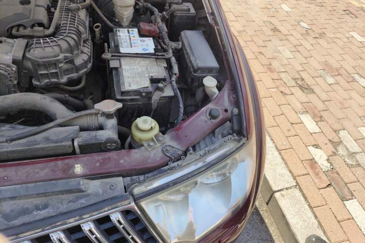 Used Mitsubishi Pajero Sport 2011 3.0L Luxury Navigation Edition Engine Bay Left