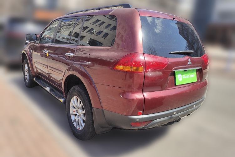 Used Mitsubishi Pajero Sport 2011 3.0L Luxury Navigation Edition Rear Left 45 Deg