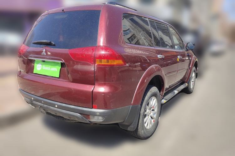 Used Mitsubishi Pajero Sport 2011 3.0L Luxury Navigation Edition Rear Right 45 Deg
