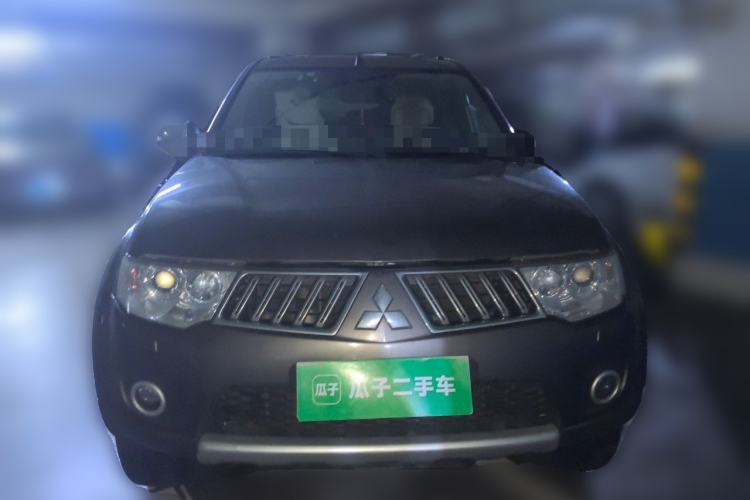 Used Mitsubishi Pajero Sport 2011 3.0L Luxury Navigation Edition Front