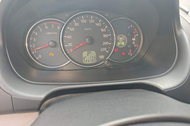 Used Mitsubishi Pajero Sport 2011 3.0L Sport Navigation Edition Odometer Close Up