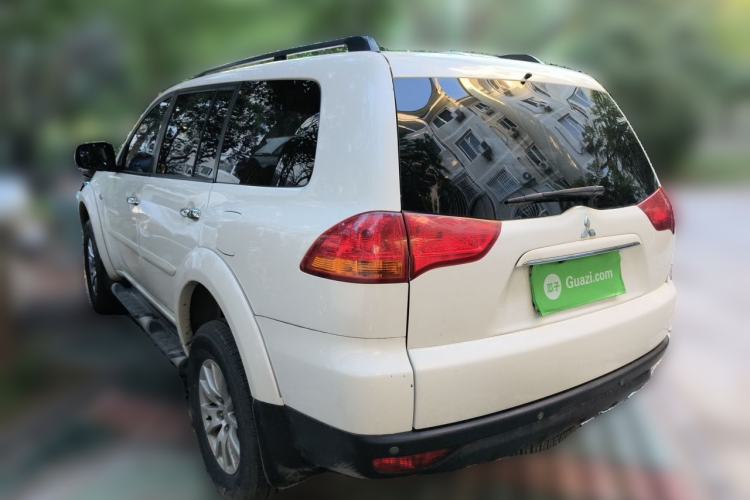 Used Mitsubishi Pajero Sport 2011 3.0L Luxury Navigation Edition Rear Left 45 Deg