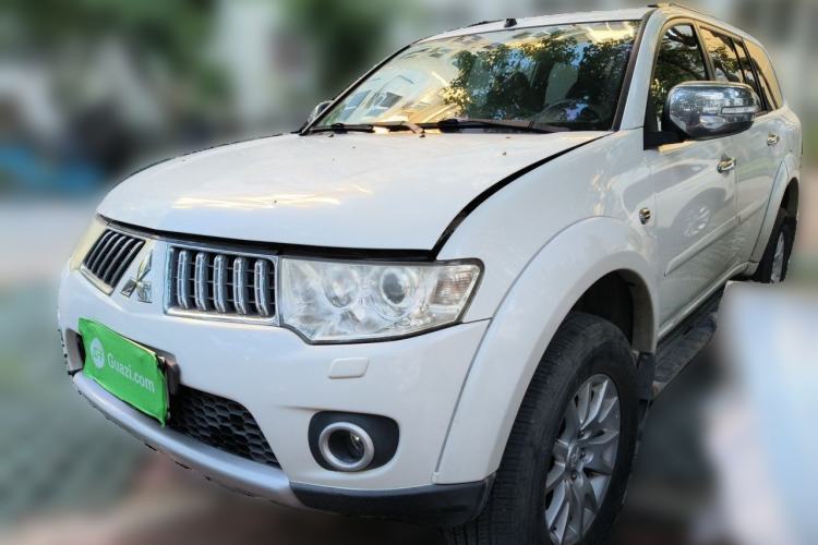 Used Mitsubishi Pajero Sport 2011 3.0L Luxury Navigation Edition Guazi used car, China used car export, Used car for sale, Used  cars, Cheapest cars for sale