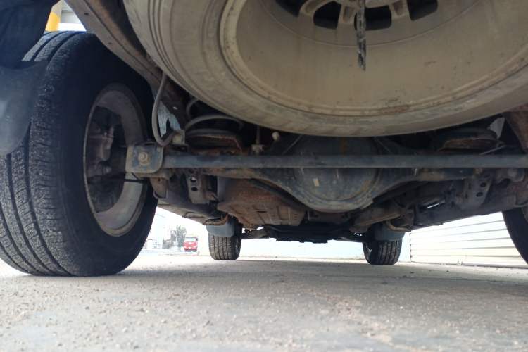Used Mitsubishi Pajero Sport 2013 2.4L Manual Two-Wheel Drive Comfort Edition Chassis Rear