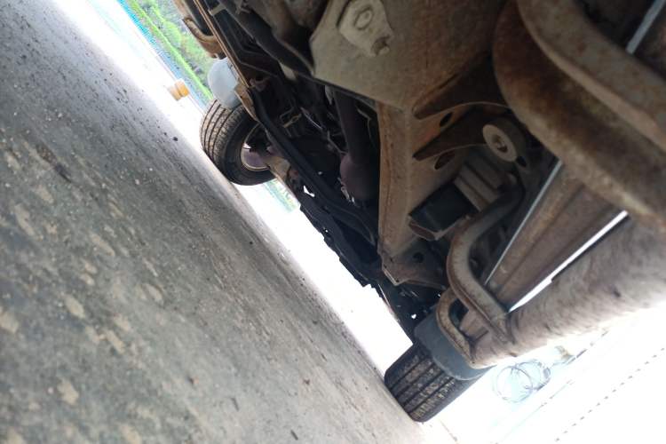 Used Mitsubishi Pajero Sport 2013 2.4L Manual Two-Wheel Drive Comfort Edition Chassis Rear Right