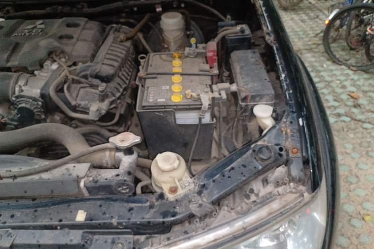 Used Mitsubishi Pajero Sport 2013 3.0L Automatic Two-Wheel Drive Luxury Edition Engine Bay Left
