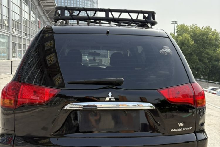 Used Mitsubishi Pajero Sport 2013 3.0L Automatic 4x4 Executive Edition Exterior 1