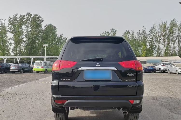 Used Mitsubishi Pajero Sport 2013 3.0L Automatic Two-Wheel Drive Luxury Edition Exterior 5
